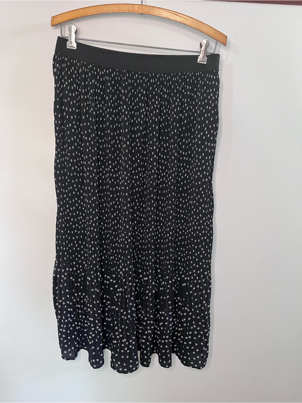 Adrianna Papell Black Floral Pleated Midi Skirt Elastic Waist Size Medium